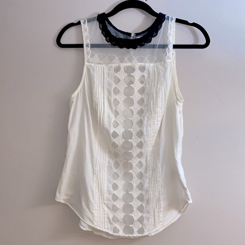 Anthropologie Onyx Scalloped Lace Blouse - Picture 2 of 4